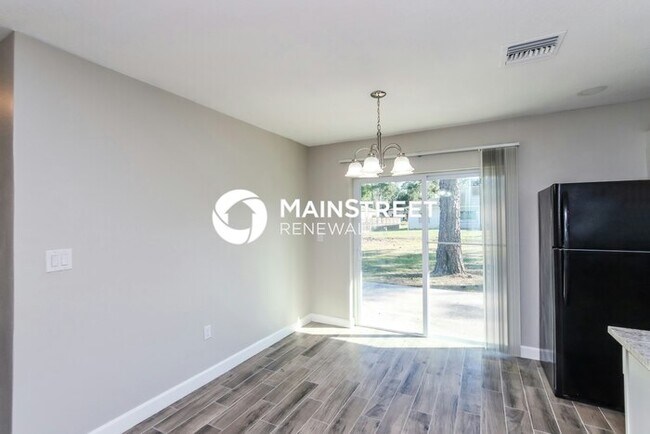 Foto del edificio - 3 Bedroom Pet-Friendly Home in PALM BAY, FL with Main Street Renewal