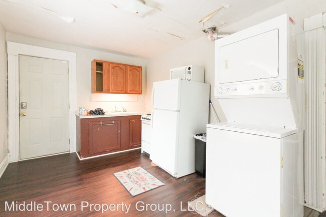 Foto del edificio - 1 br, 1 bath Apartment - 810 W. Ashland Ave.