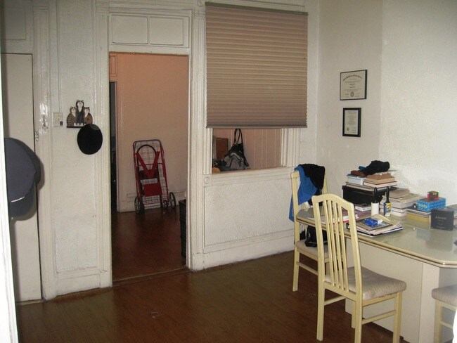 Building Photo - 1700 Lexington Ave
