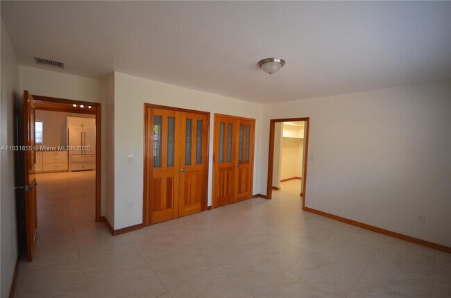 Foto del edificio - 4625 SW 1st St