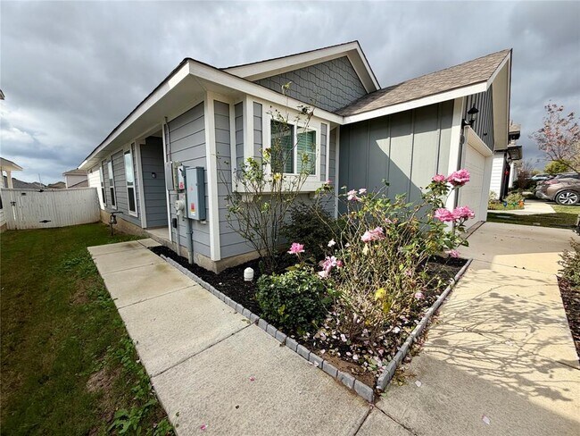 Foto del edificio - 159 Appleberry Ln