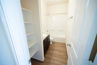 Building Photo - 10730 Nathaniel Valley Path