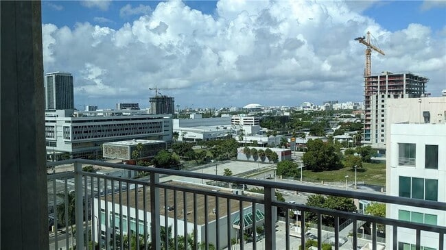 Photo - 2275 Biscayne Blvd Apartment