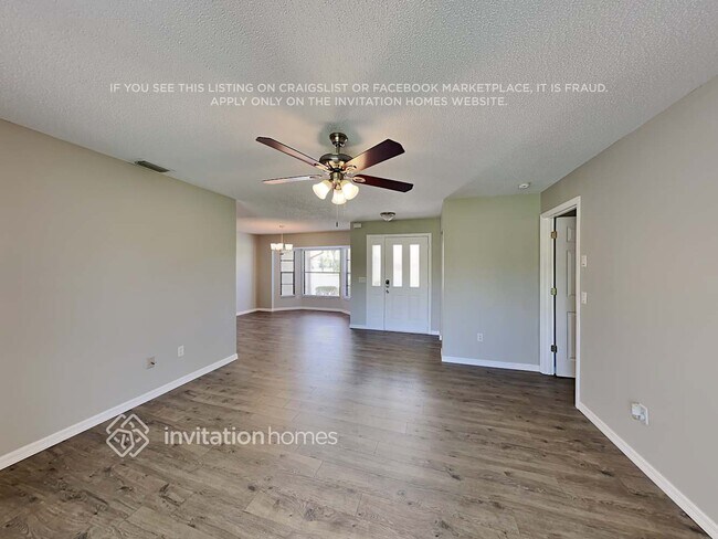 Building Photo - 234 Seasons Dr