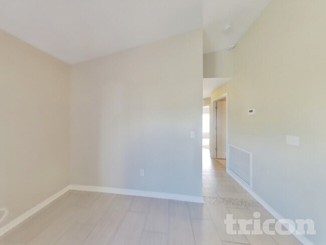 Foto del edificio - 1054 Valentine St