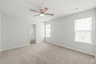 Building Photo - 8818 Sharonbrook Dr