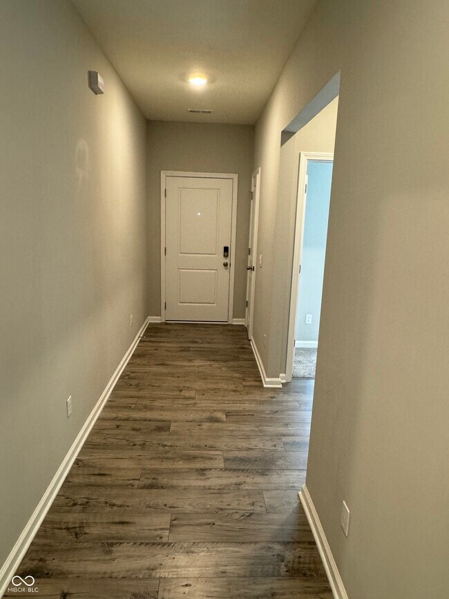 Foto del edificio - 855 Downey Ln