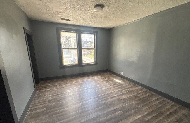 Building Photo - Fully Renovated 3BR Home in South Memphis – Section 8 Welcome!