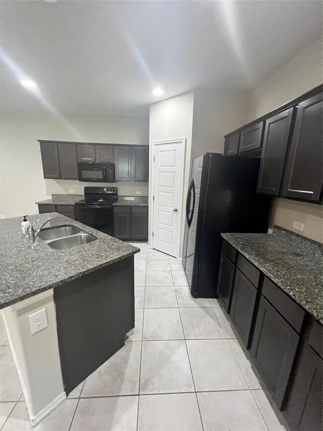 Foto del edificio - 1214 Garland Rd