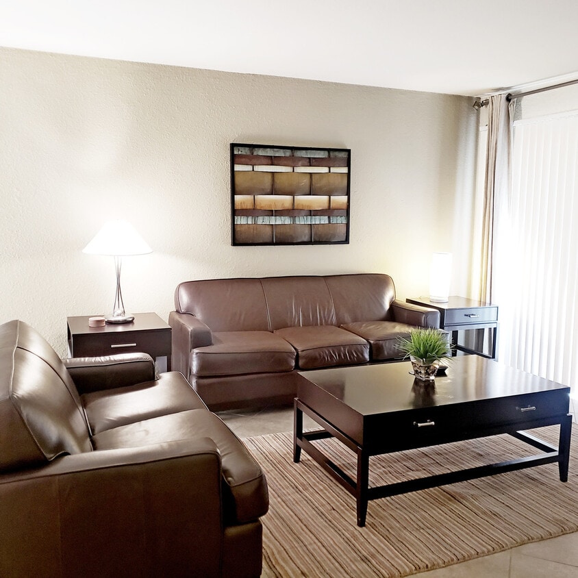 Foto principal - Furnished Scottsdale One Bedroom Condo For...