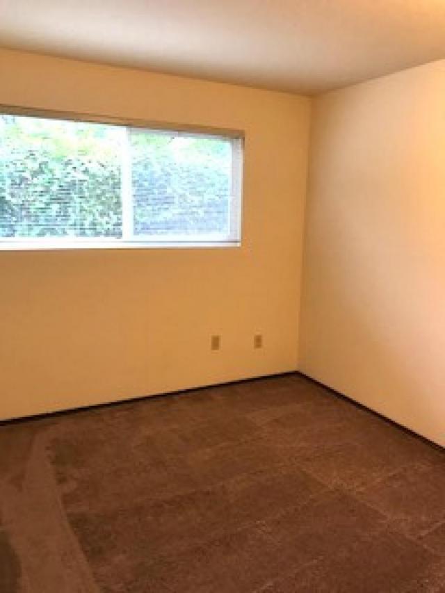 Building Photo - 2 bedroom in Seattle WA 98116