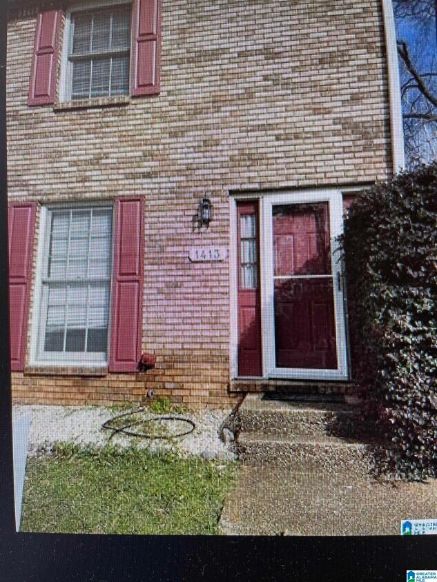 Primary Photo - 1413 17th Way S