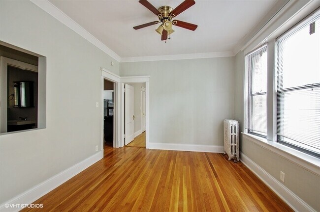 Foto del edificio - 1314 W Waveland Ave