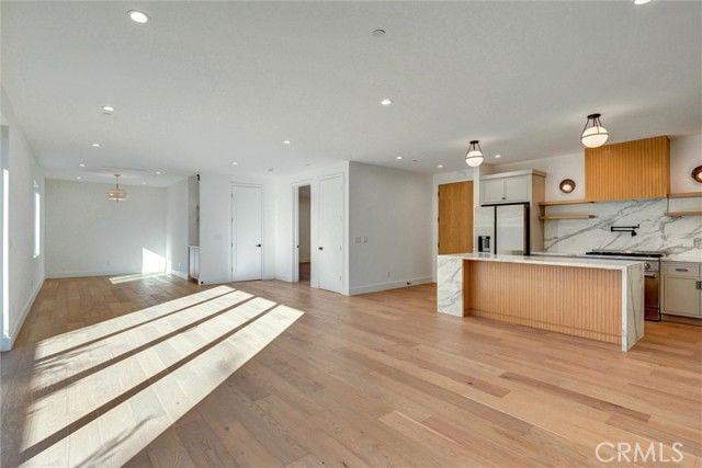 Building Photo - 1688 N Sierra Bonita Ave