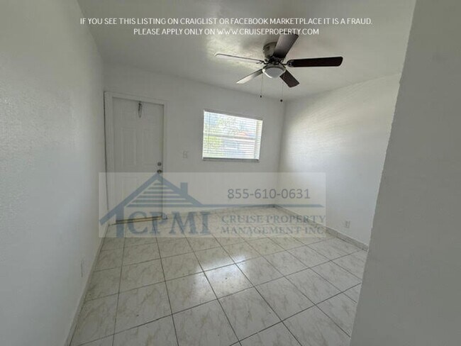 Foto del edificio - 497 NW 40th Ct
