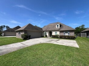 Building Photo - 18063 River Landing Dr
