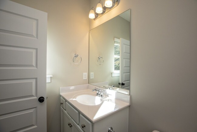 Building Photo - You'll love this Oxford floor plan in Gran...