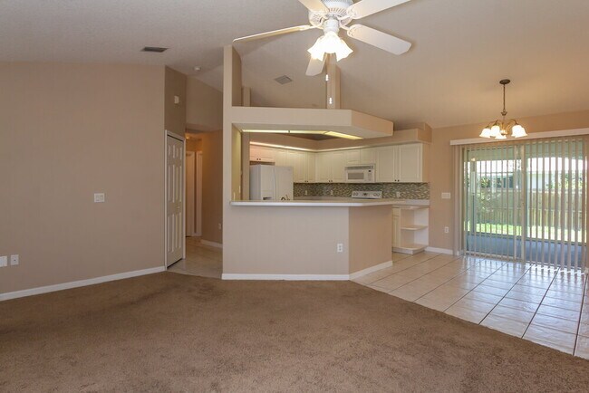 Building Photo - 1023 Horizon Rd