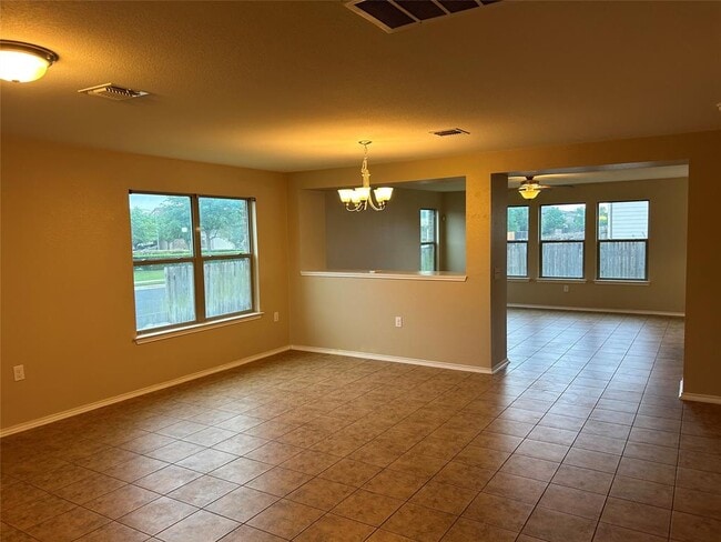 Foto del edificio - 9001 Bird Brook Ln