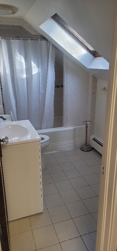 Building Photo - 27 Jackson St