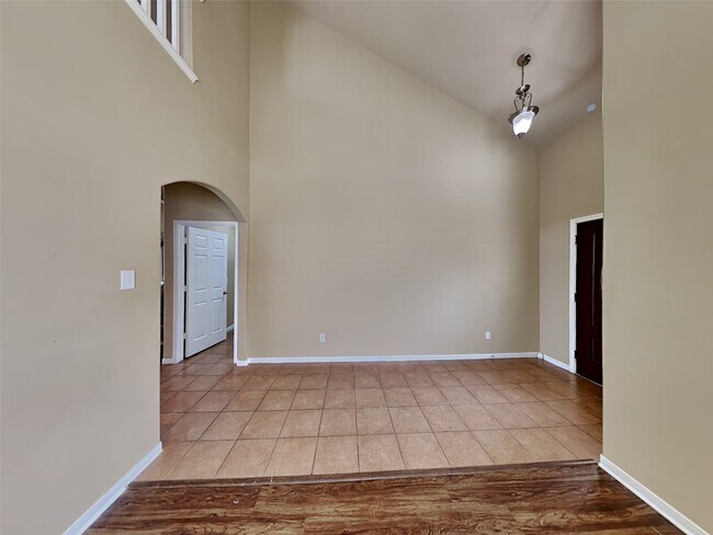 Building Photo - 19002 Bressingham Dr