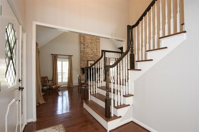 Foto del edificio - 15839 Fleetwood Oaks Dr