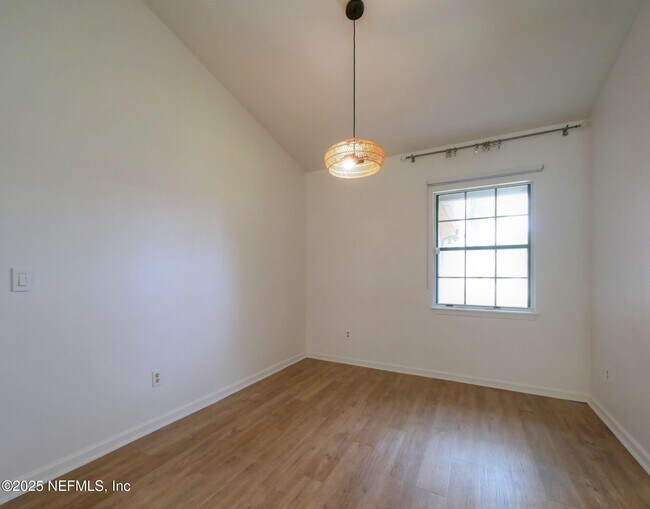 Building Photo - 231 Otterwood Ct