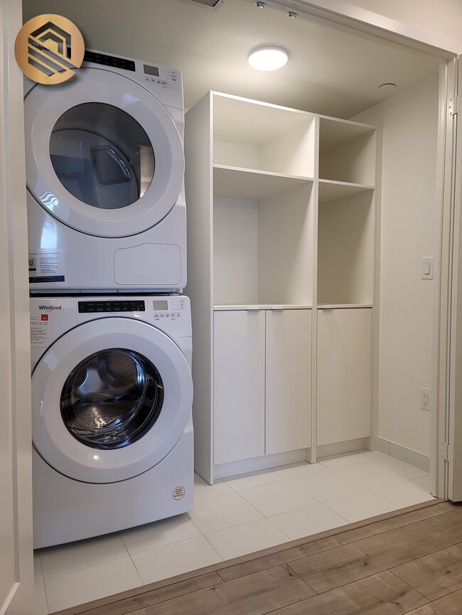 Building Photo - 2 BED + 2 BATH CONDO FOR RENT @ ETOBICOKE | BRAND NEW | WEST VILLAGE