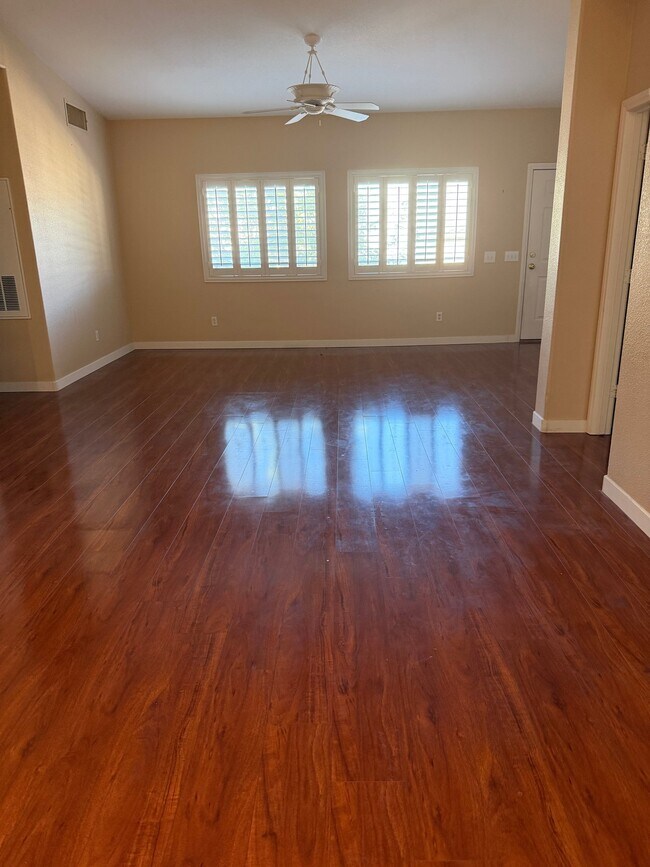 Foto del edificio - 2152 Jade Creek St
