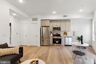 Building Photo - 367 W Hortter St