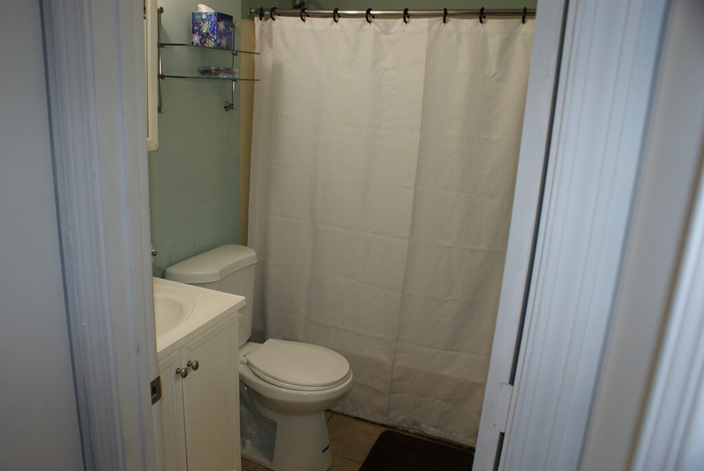 Primary Photo - 250 Spring Cir
