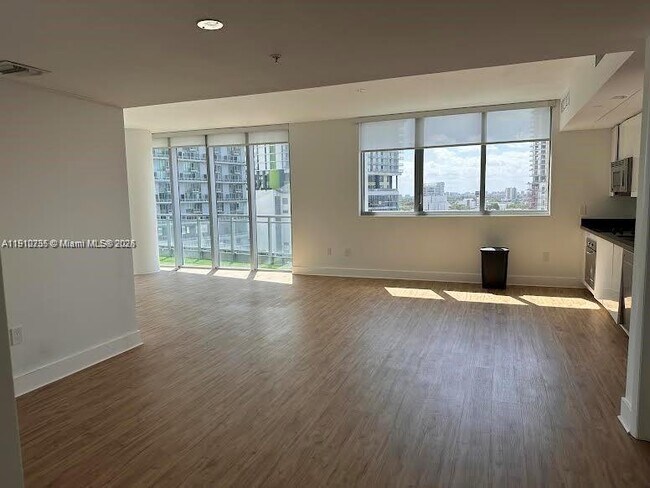 Foto del edificio - 92 SW 3rd St