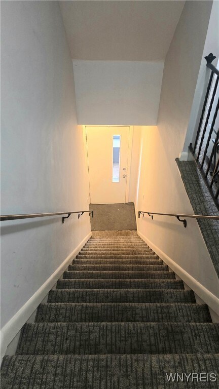 Foto del edificio - 4981 Broadway