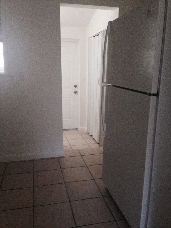 Foto del edificio - 3112 SW 22nd Ter