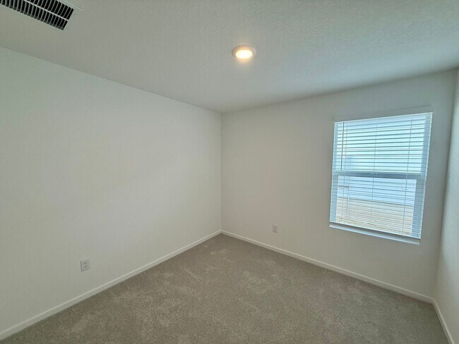 Foto del edificio - Brand NEW 4-bedroom, 2-bathroom home for l...