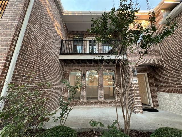 Primary Photo - 1902 Downing St