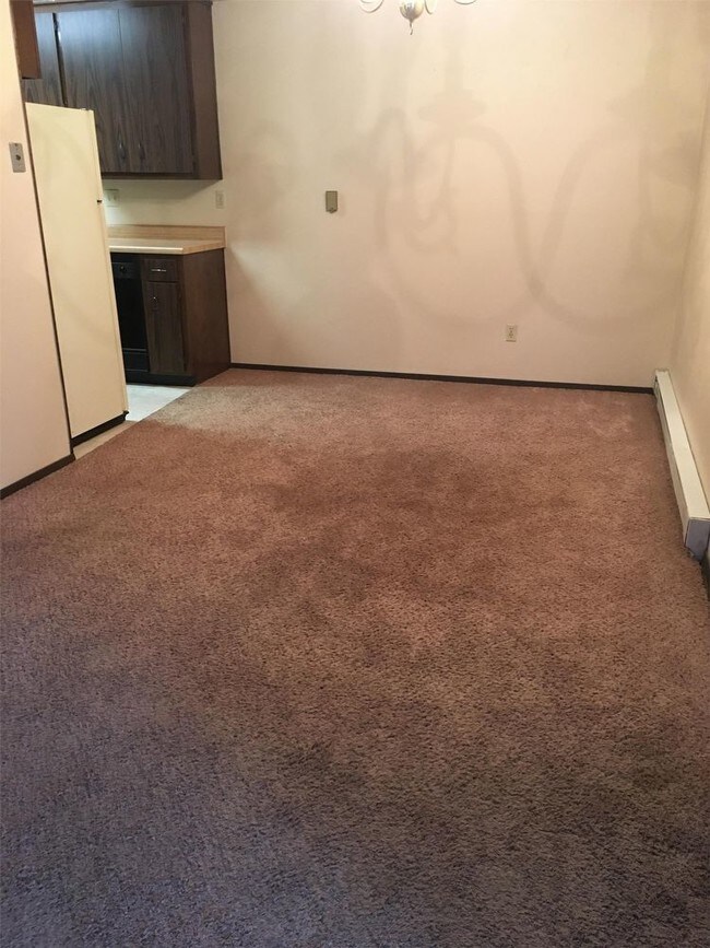 Foto del edificio - 2700 Violet Ln