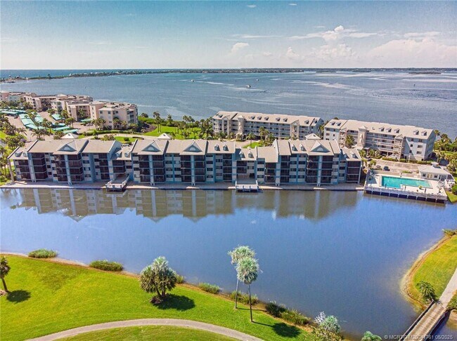 Foto del edificio - 40 NE Plantation Rd