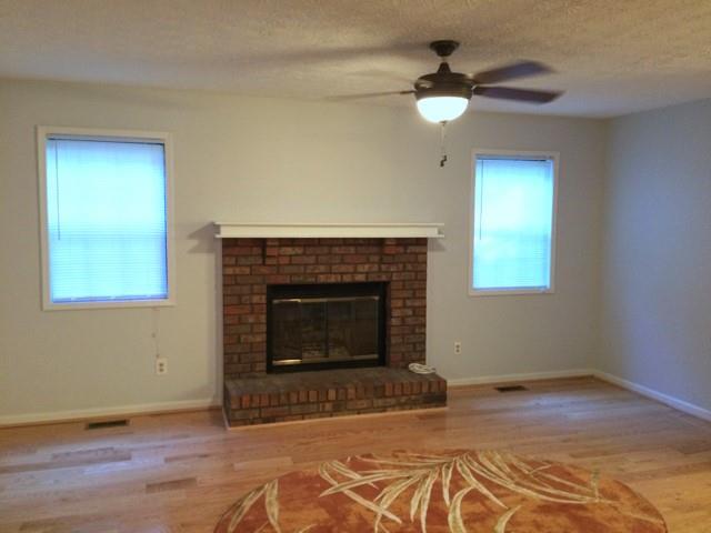 Building Photo - 4645 Fox Hollow Ct