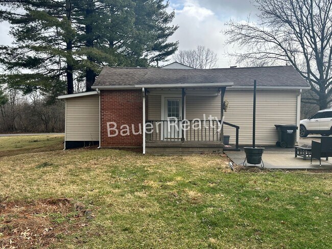 Foto del edificio - Three Bedroom, Country Setting