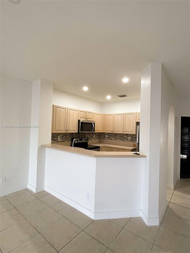 Foto del edificio - 12162 SW 5th Ct