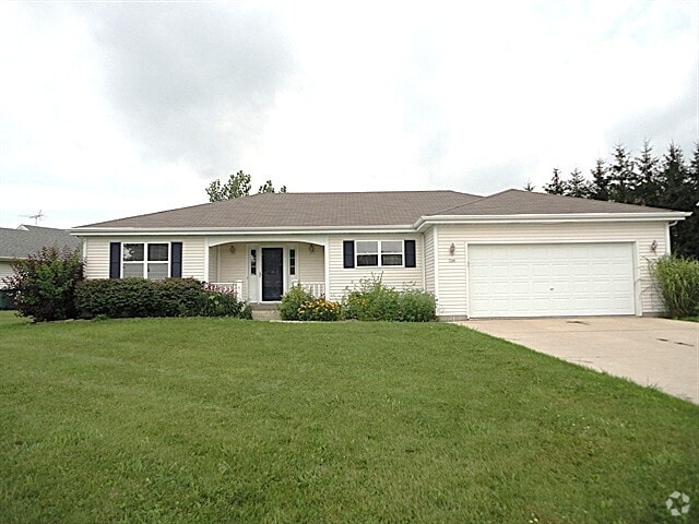 Building Photo - 744 Ridge View Dr