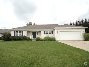 Building Photo - 744 Ridge View Dr