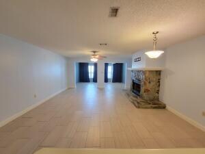 Building Photo - 8288 Covewood Ln