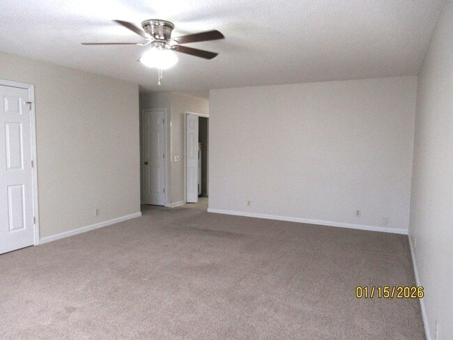 Building Photo - 192 Gertrude Dr