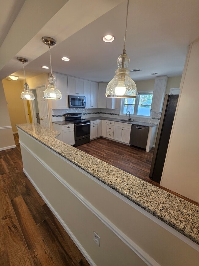 Foto del edificio - 1406 Montgomery Rd