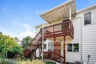 Building Photo - 10321 NE Oregon St