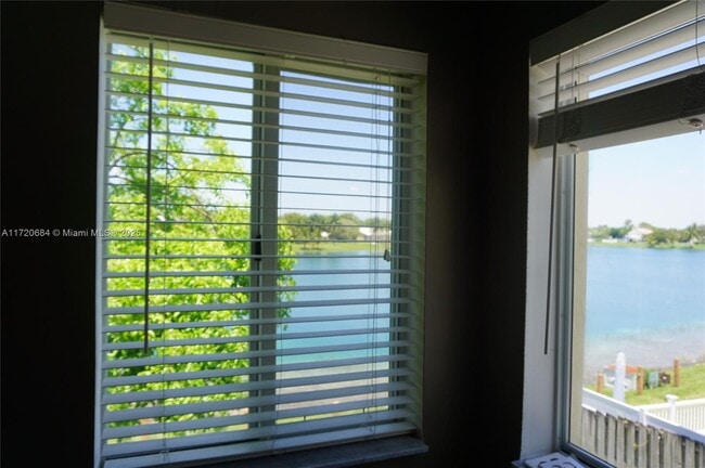 Foto del edificio - 9236 SW 215th Terrace