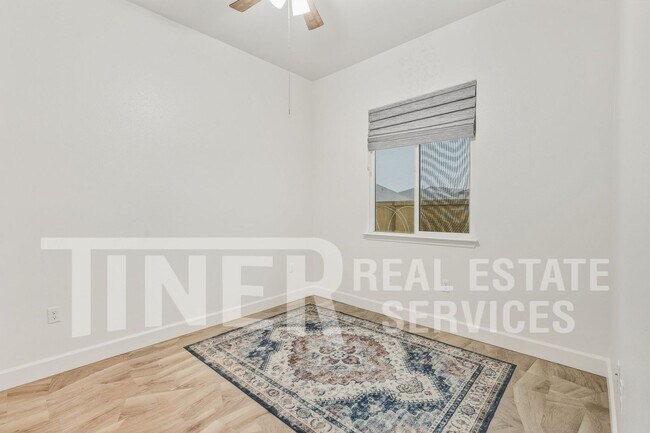 Building Photo - 4901 Peace Lily Ln