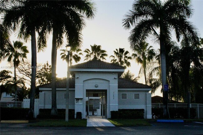 Building Photo - 8792 SW 213th Ln